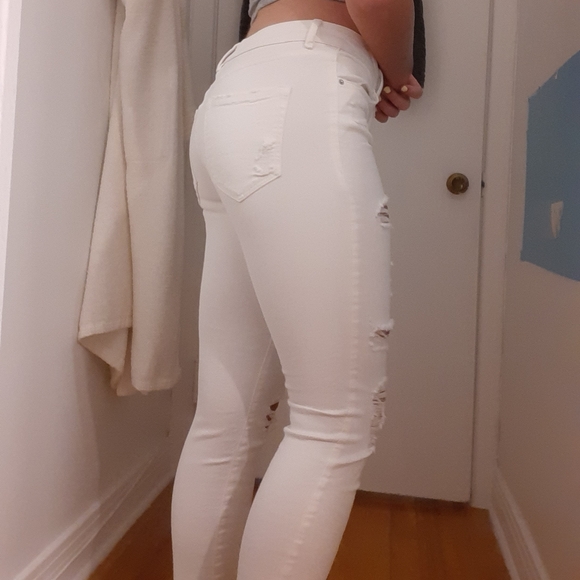 Garage Ripped Jeans - Picture 2 of 3